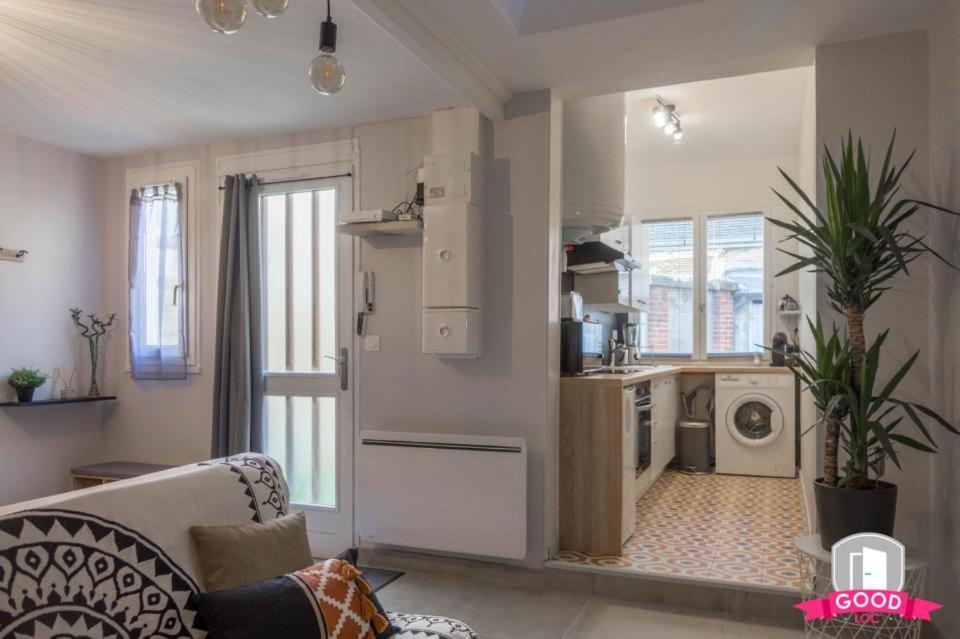 La Coquille D'Orleans Avec Sa Cour Apartamento Exterior foto